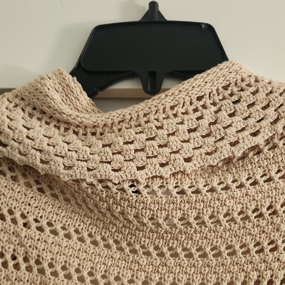 BCBGMaxAzria Beige Crochet Open-Front Vest - Picture 5 of 9
